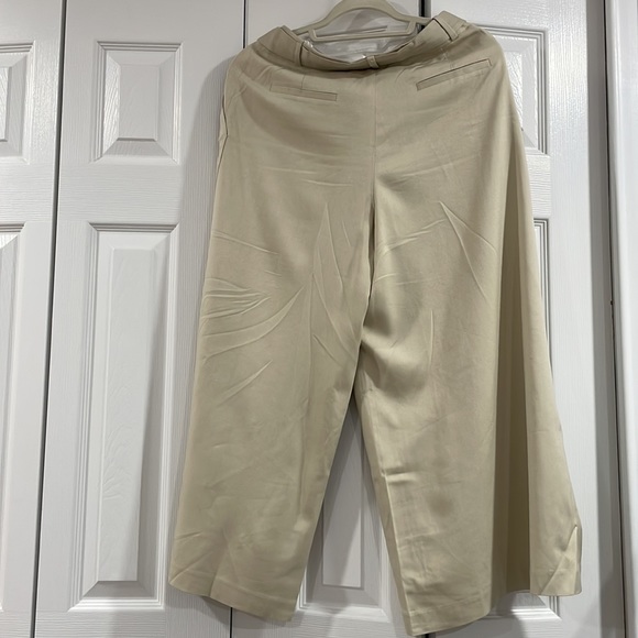 Pants - Picture 4 of 5